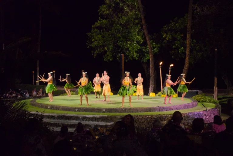 Old Lahaina Luau Dancers