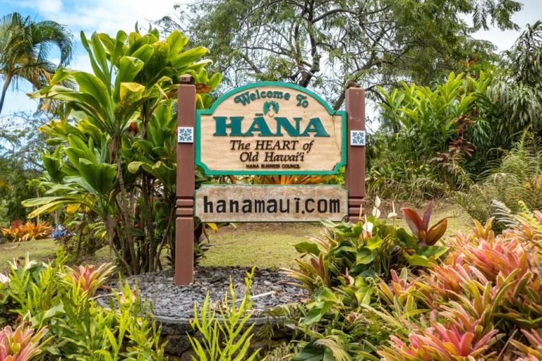 Road to Hana Sign